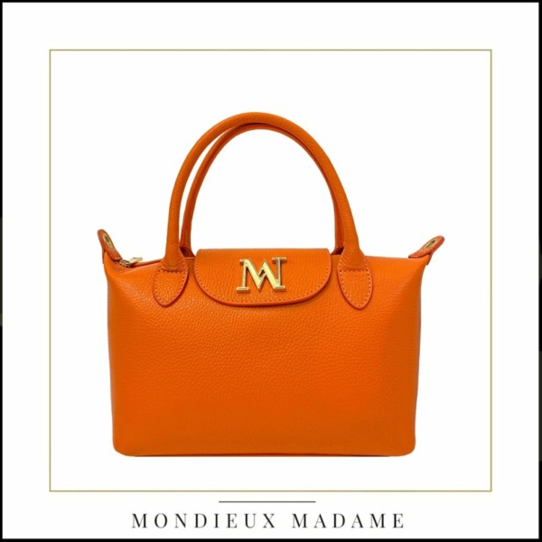 MonDieux Madame Design belge, fabriqué en Italie. Sacs à main en cuir éditions limités. Class et branché @Once ! Sacs en cuir de chez Mondieux Madame , design Qui rappelle le petit Longchamp. Tout en cuir de couleur Orange