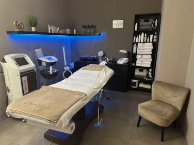 Institut by Scarlett - Cabine Sampar 2025